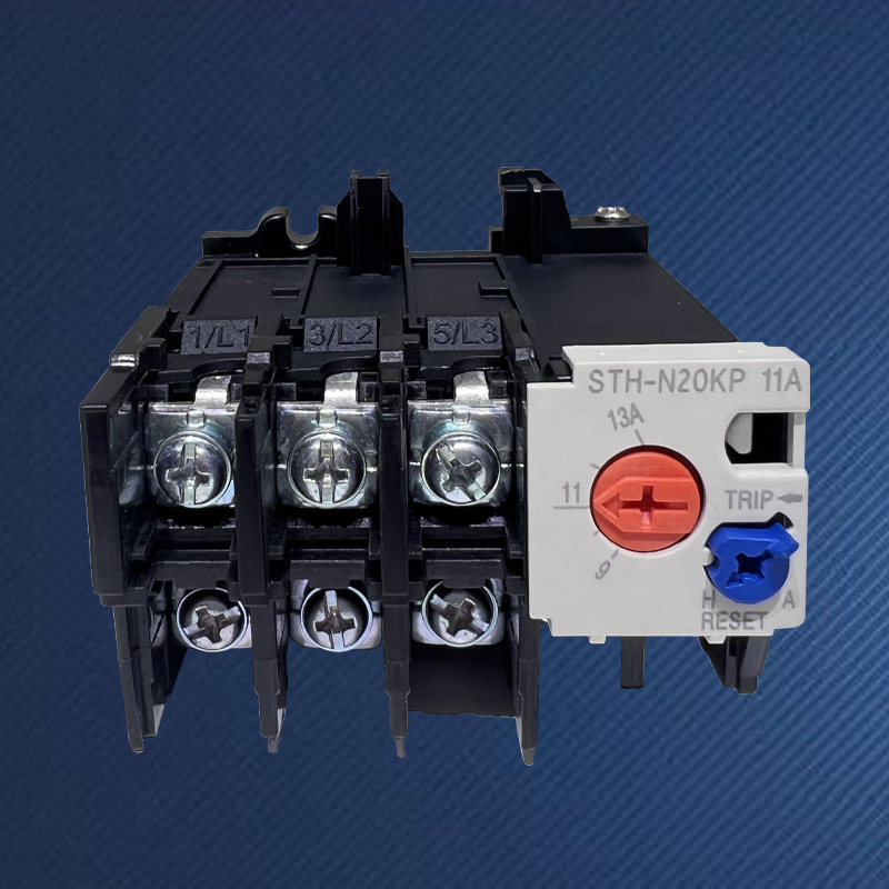 ما هي تطبيقات مرحل الحمل الزائد الحراري؟